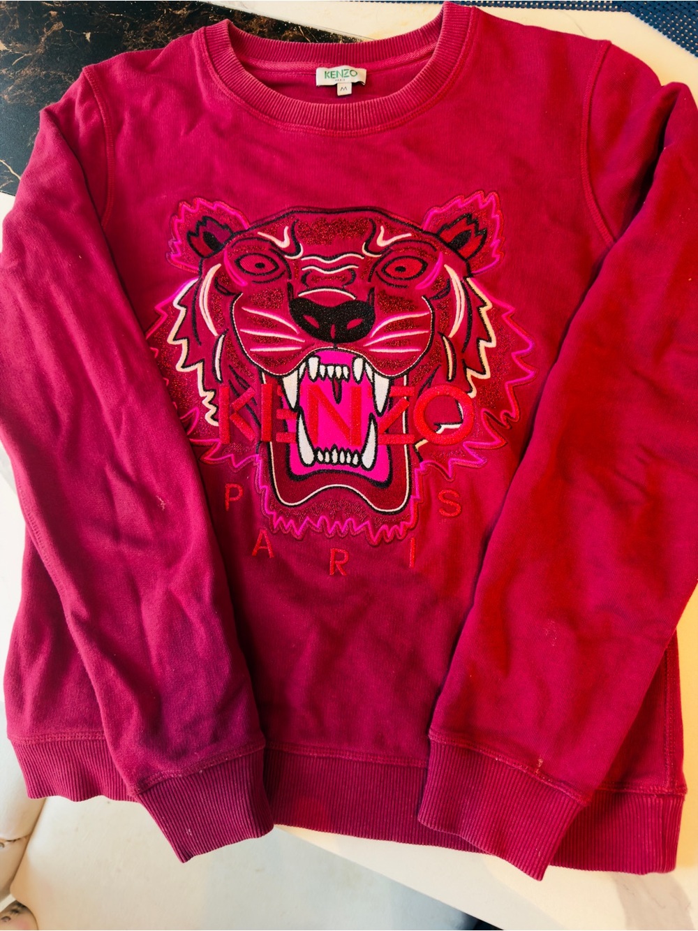 Kenzo Women’s Hot Pink Tiger Sweatshirt Original.  Medium size